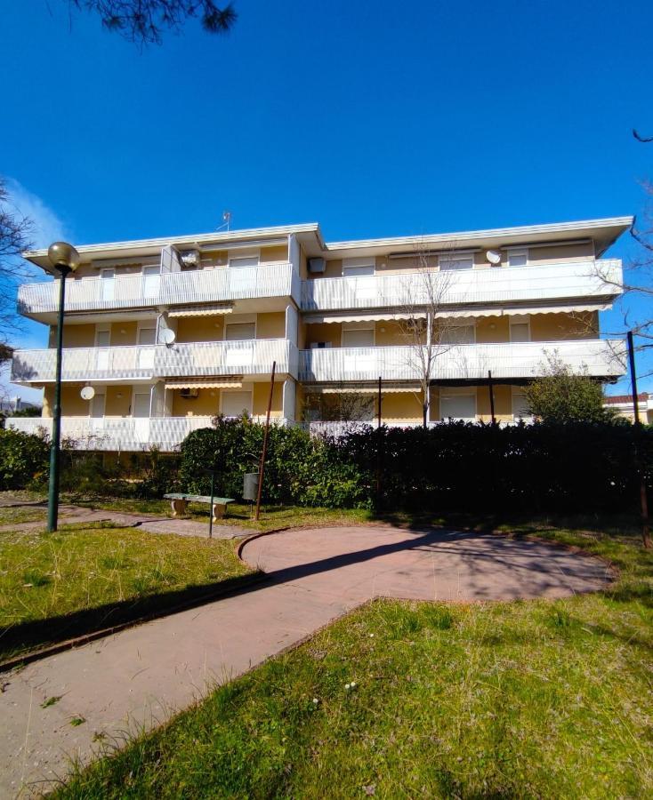 Ambra Vila Bibione Exterior foto