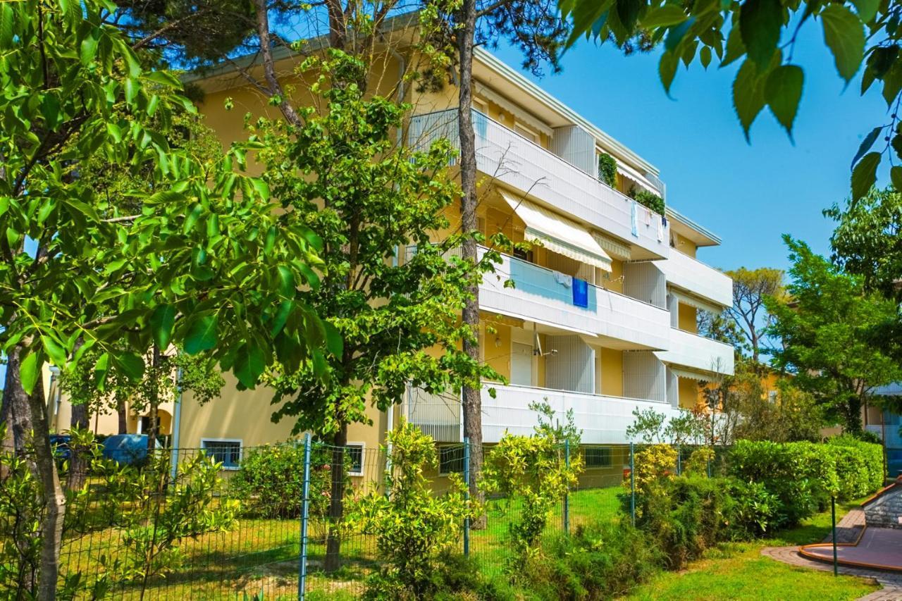 Ambra Vila Bibione Exterior foto